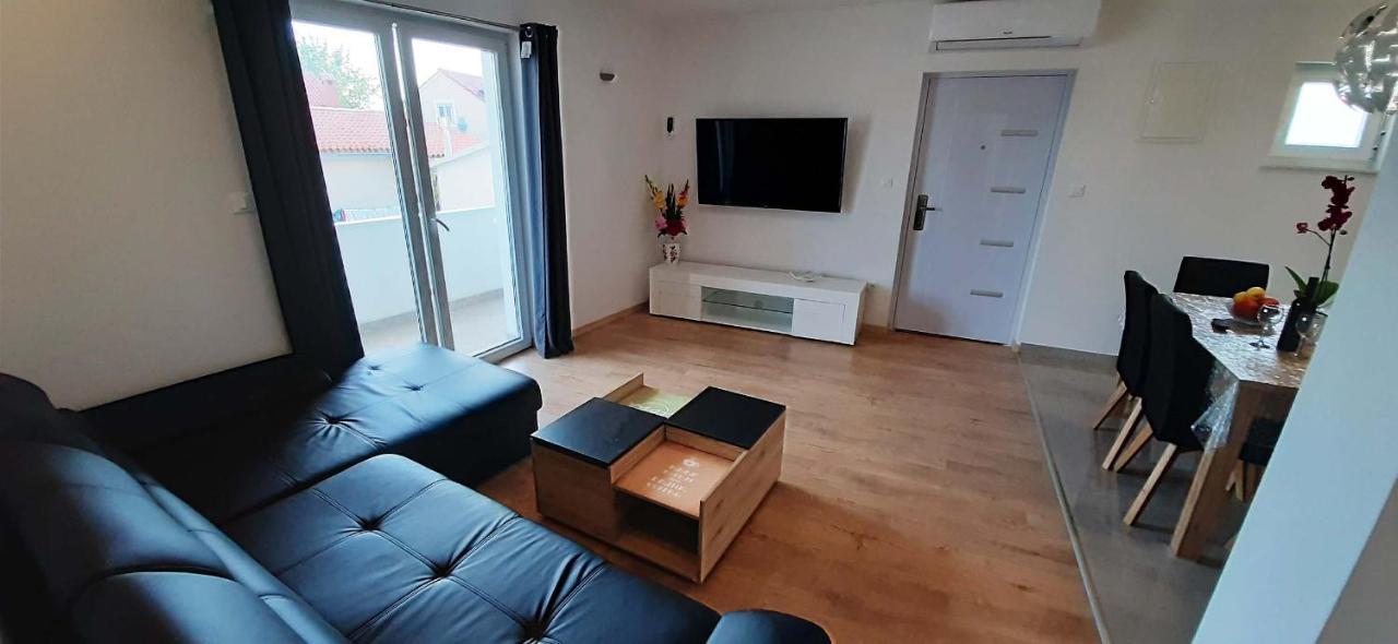 Penthaus Apartment N&M Baška Voda Exterior foto